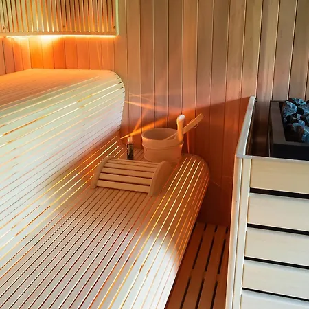 Casa de Férias House In Sint Jansrade With Pool *